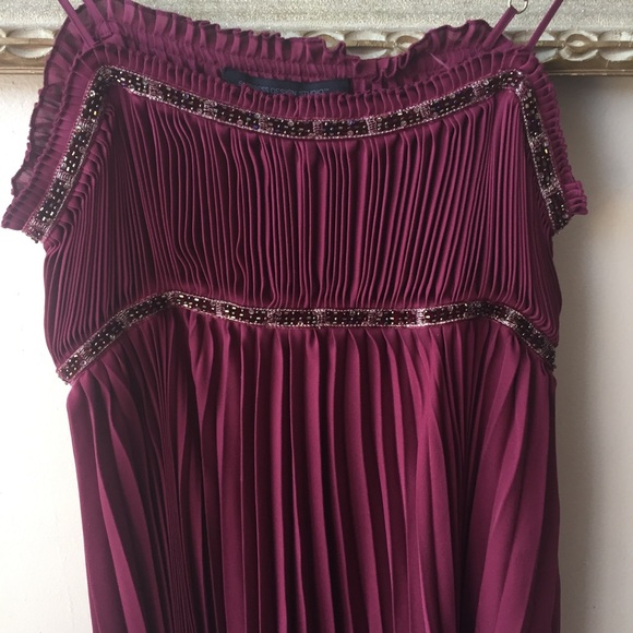 Women’s Embellished Pleated Cami - Picture 3 of 7